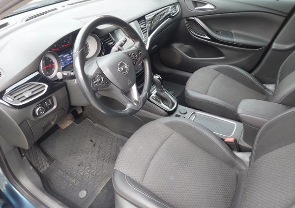 Opel Astra cena 52000 przebieg: 97000, rok produkcji 2016 z Leszno małe 191